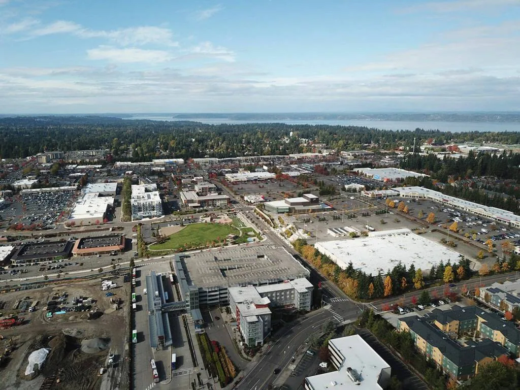 Commercial buildings and warehouses in the Federal Way area